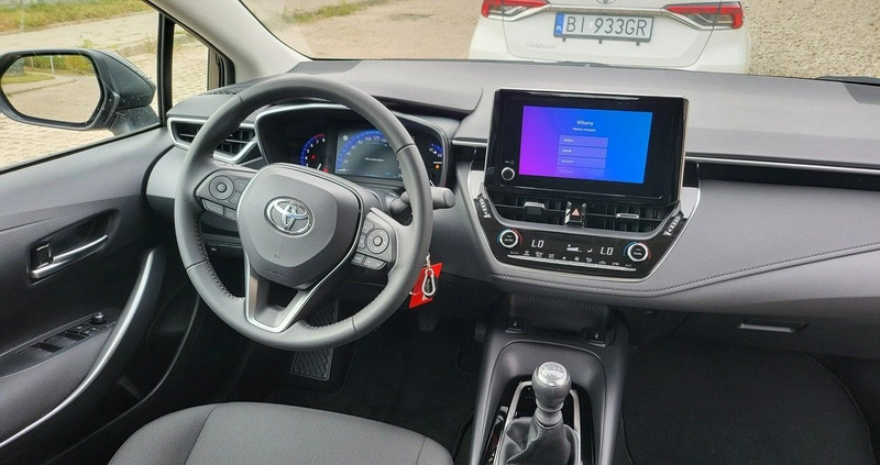 Toyota Corolla cena 76422 przebieg: 8, rok produkcji 2022 z Niepołomice małe 436